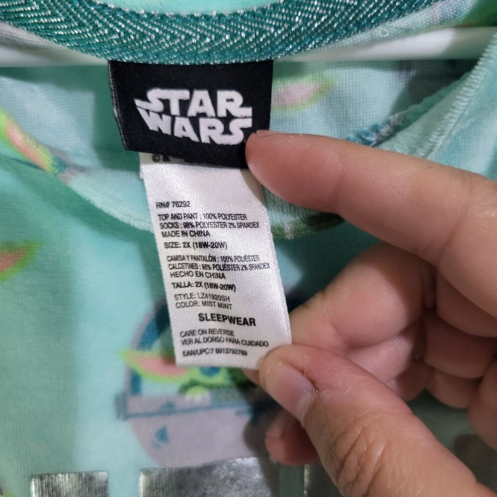 Star Wars Womens XXL Baby Yoda Pajama Sleep Top Long Sleeve I NEED SPACE - Picture 5 of 7